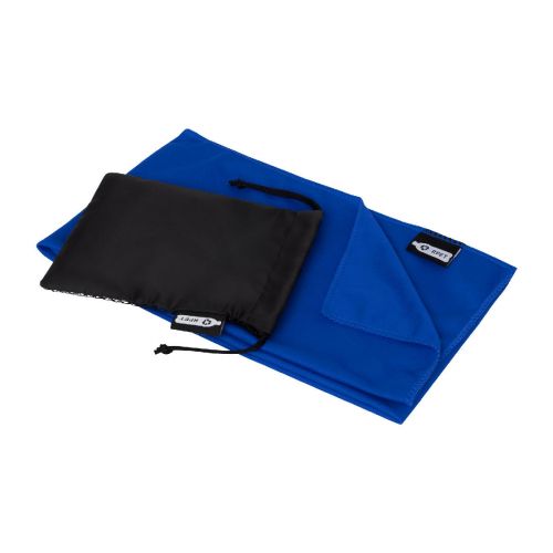 RAQUEL - Serviette de sport rafraîchissante en PET recyclé  avec pochette 80 x 30 cm
