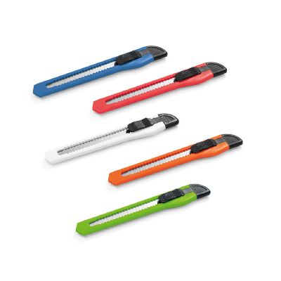 BALIC - Cutter avec mécanisme de verrouillage